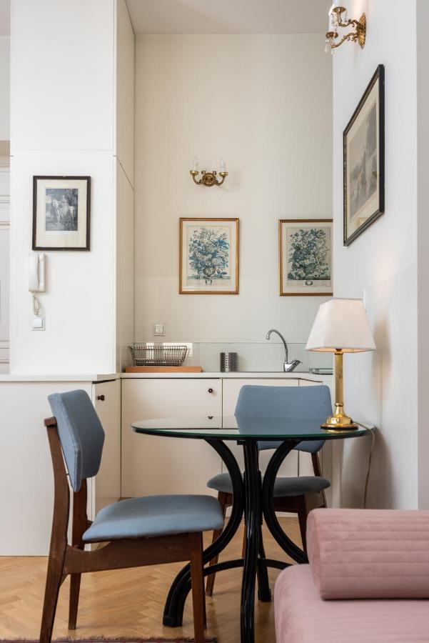 Classy Old Town Suites - By Upstairs Krakow Ngoại thất bức ảnh
