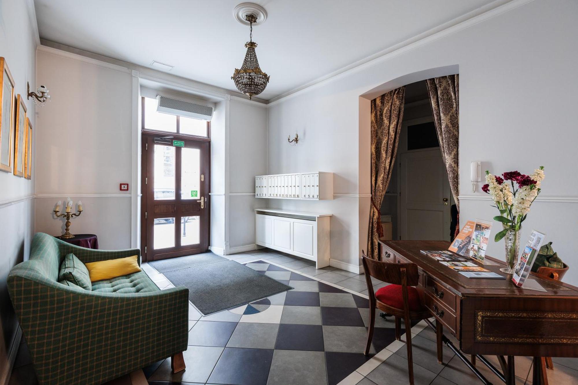 Classy Old Town Suites - By Upstairs Krakow Ngoại thất bức ảnh